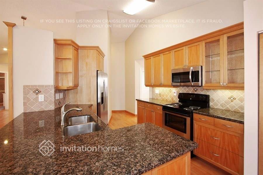 Building Photo - 5147 NW 51st Ave