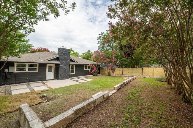 Building Photo - 7300 Fred Morse Dr