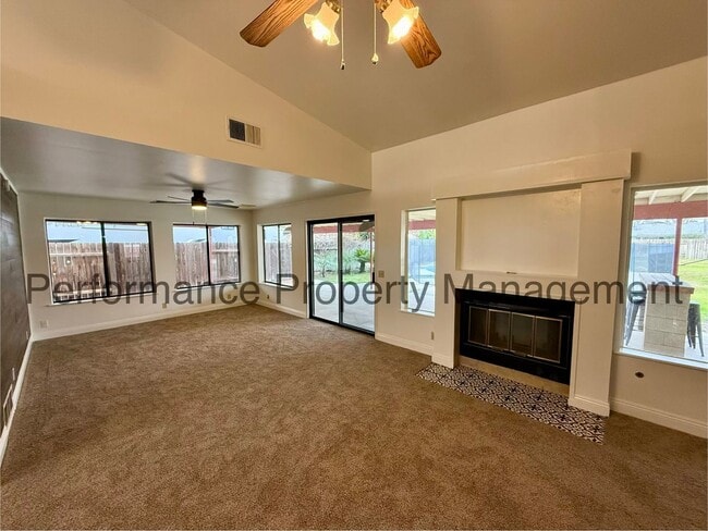 Building Photo - Stunning 3 Bed/2 Bath NW Bakersfield Ranch Home w/ Pool, Solar & $0 Deposit Option
