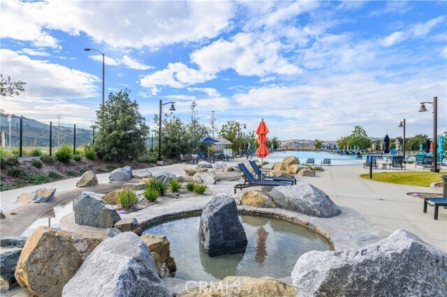 Building Photo - 2261 Horseback Rd