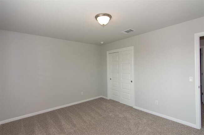 Building Photo - 100 Flat Creek Ct