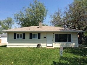 Building Photo - Eagledale - 3 bedroom  home