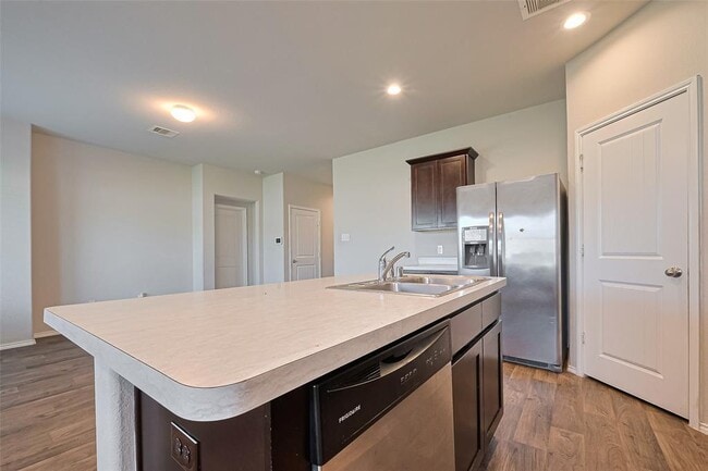 Building Photo - 1819 Bryson Heights Dr