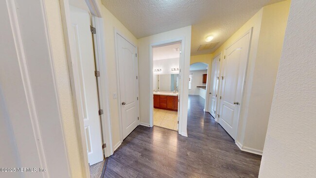 Building Photo - 15707 Lexington Park Blvd