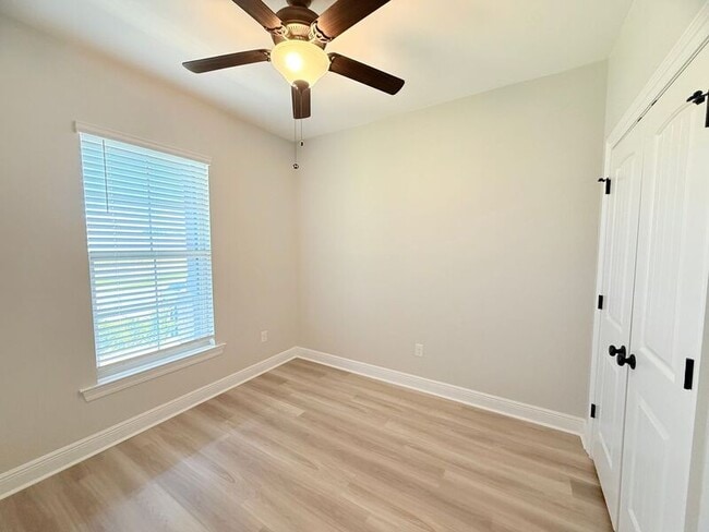 Building Photo - 4733 Sago Palm Cir