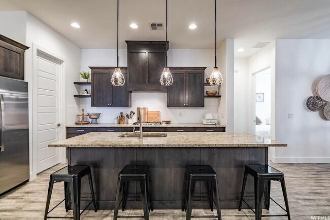 Building Photo - PETS ALLOWED!  Spacious & Modern 3-Bedroom Home for Rent Near Sand Hollow Reservoir