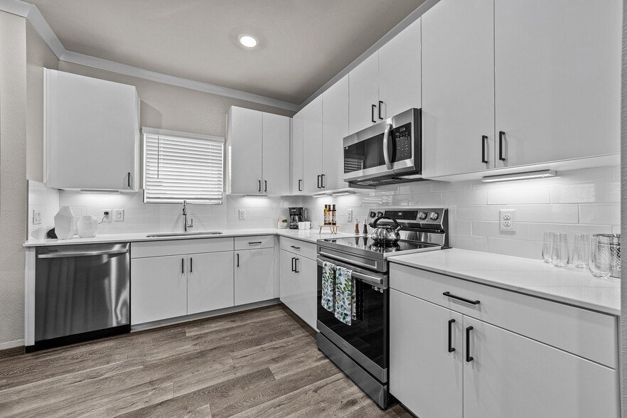 The Estates of McKinney | 4 Bed, 4 Bath | Kitchen - Estates of McKinney