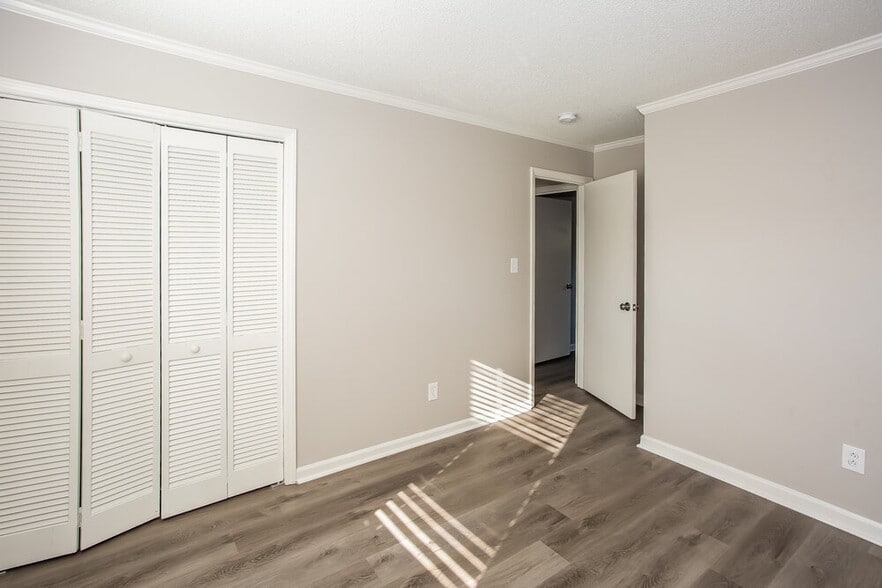 Building Photo - 9147 Moss Cove Ct