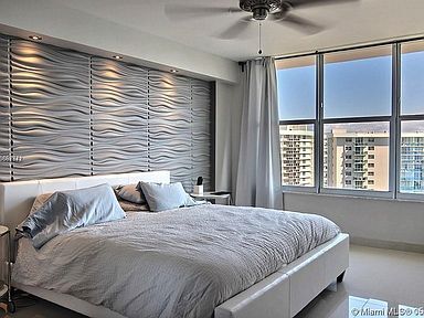 Master Bedroom ¦ Ocean View - 3800 S Ocean Dr