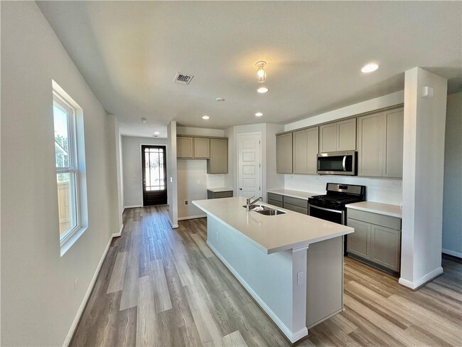 Building Photo - 161 Fluttermill Loop