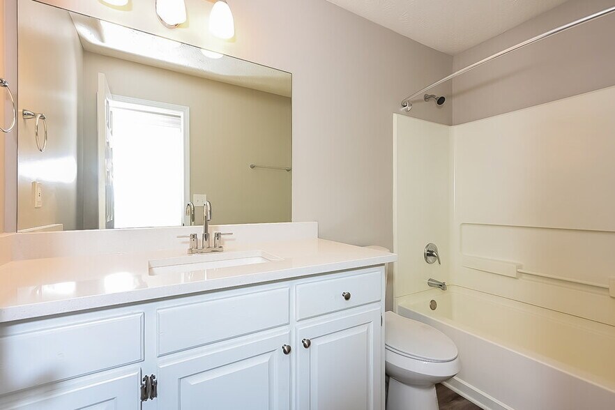 Building Photo - 324 Brannans Ct