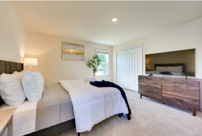 Building Photo - 89 Pomona Way