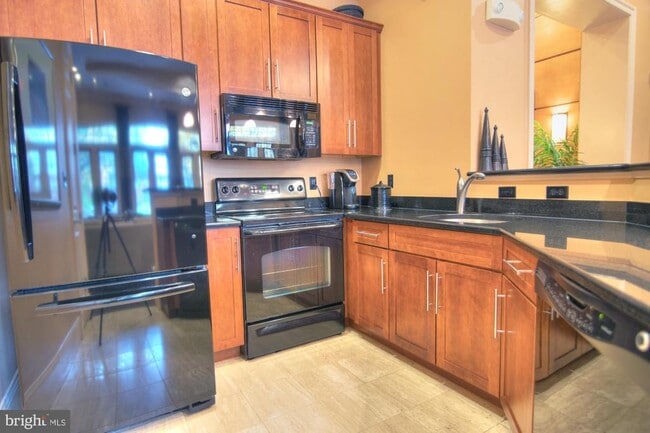 Building Photo - 8067 Nicosh Cir Ln