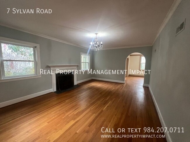 Building Photo - 7 Sylvan Rd