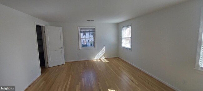 Building Photo - 19100 Annapolis Way