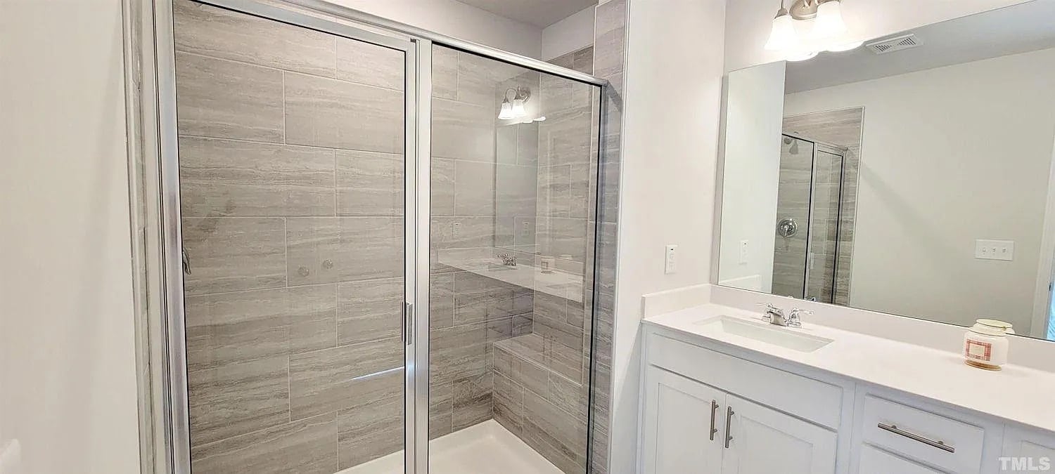 Building Photo - 304 Hazy Hills Ln