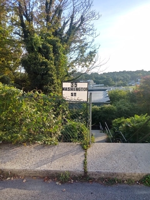 Building Photo - 35 Washington St