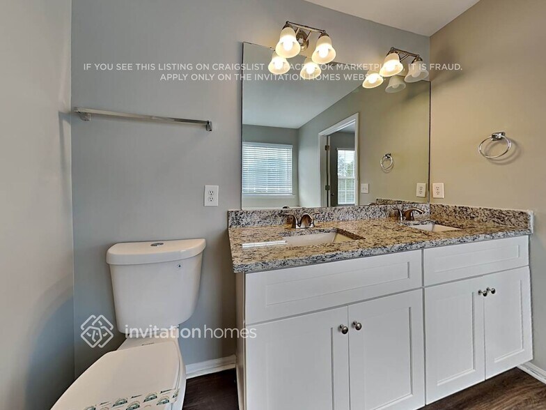 Building Photo - 11027 Holm Oak Pl