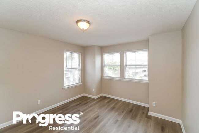 Building Photo - 2326 Sunset Bluff Dr