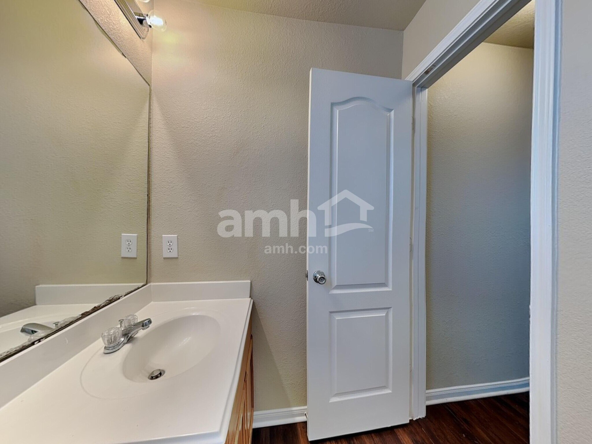 Building Photo - 3743 Jewel Point Dr