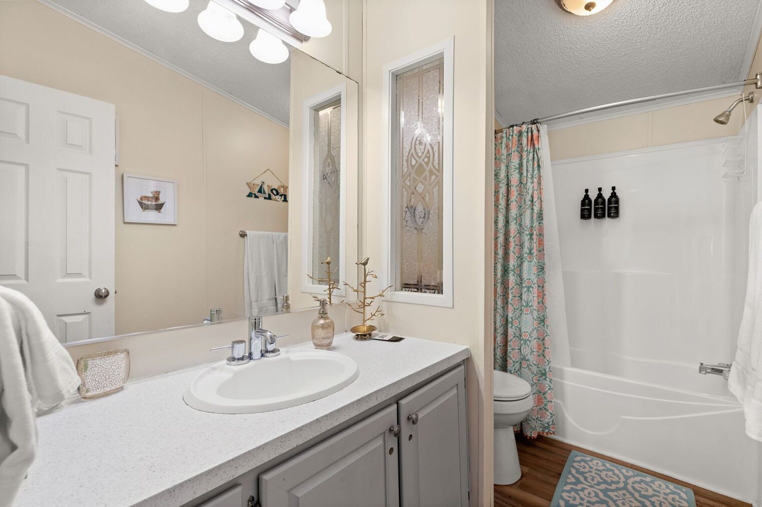 Building Photo - 705 Firefly Dr