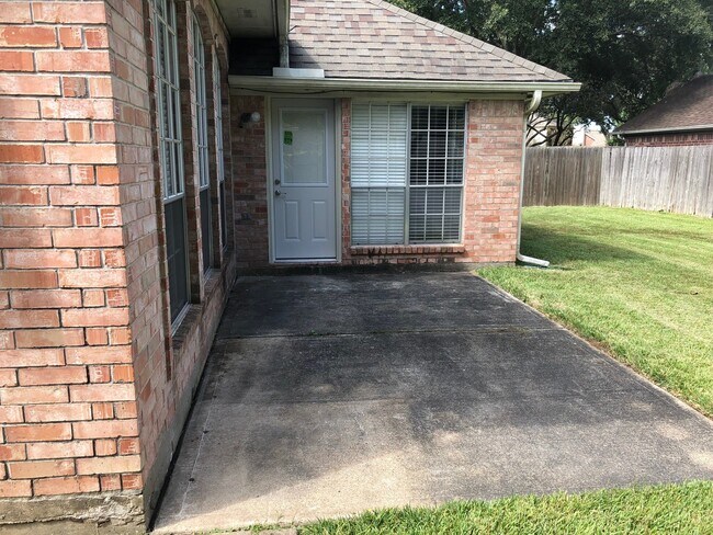 Building Photo - 4610 Plantation Creek Dr