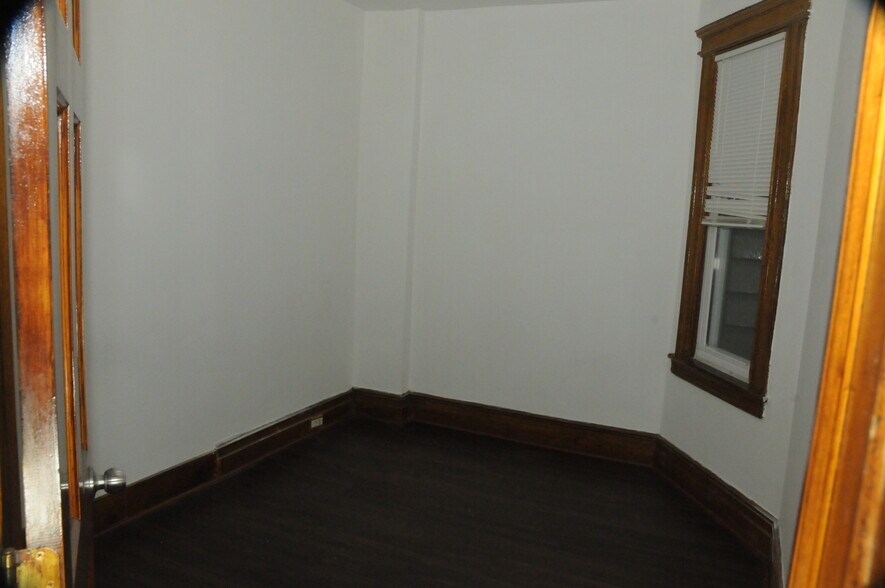 Building Photo - 3367 John F Kennedy Blvd