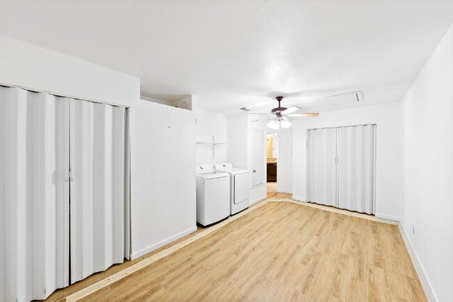 Building Photo - Move-In Ready!