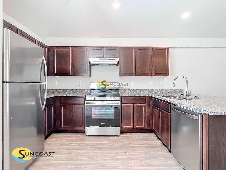 Building Photo - 27221 Partin Dr