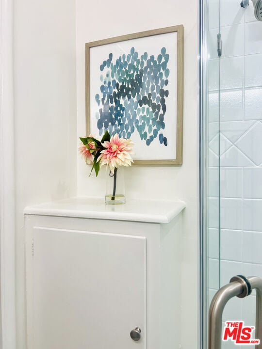 Building Photo - 1876 Alexandria Ave