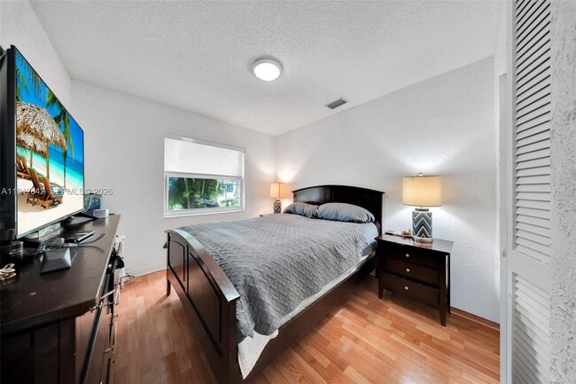 Building Photo - 15450 SW 143rd Ave