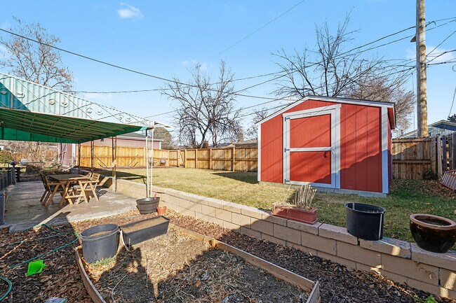 Building Photo - 3030 Monroe St