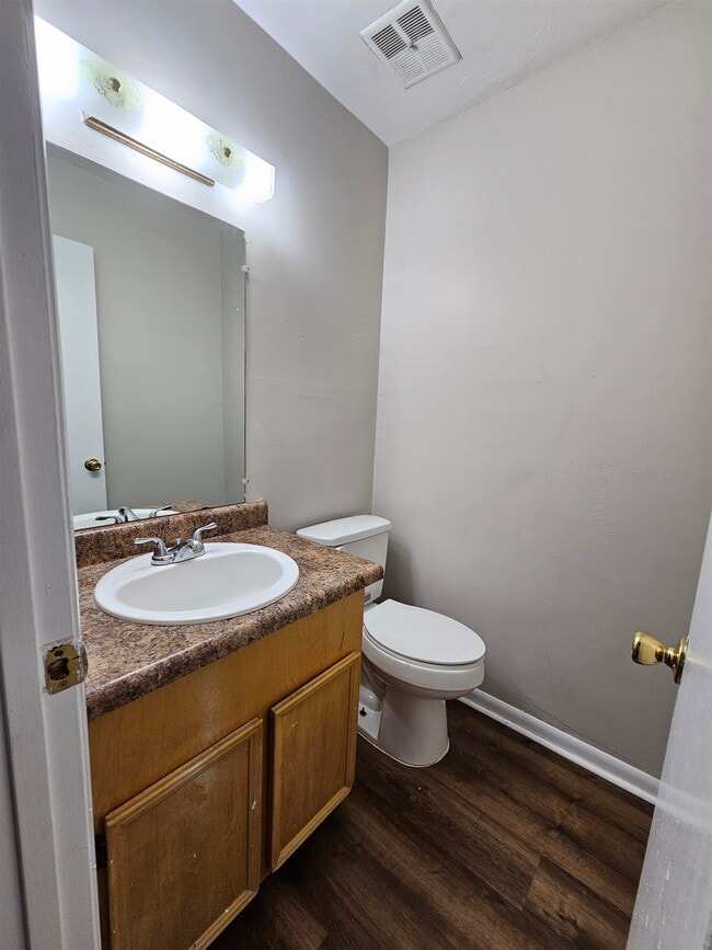 Building Photo - 2985 Woodrich Dr