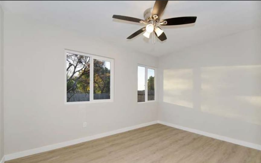 Building Photo - 4028 Hope St