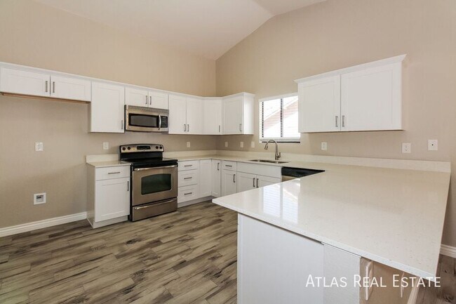 Building Photo - 8009 S Carbury Way
