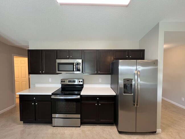 Building Photo - 4/2 In Torino