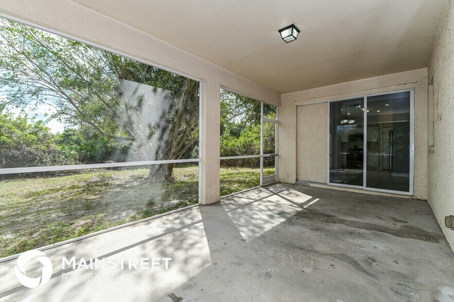 Building Photo - 3405 3rd St W