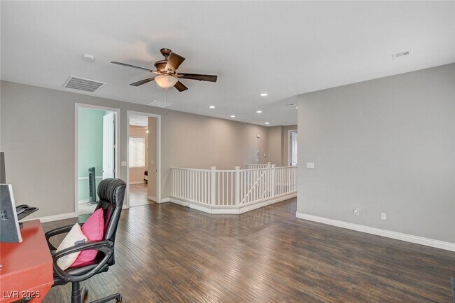 Building Photo - 44 Delighted Ave