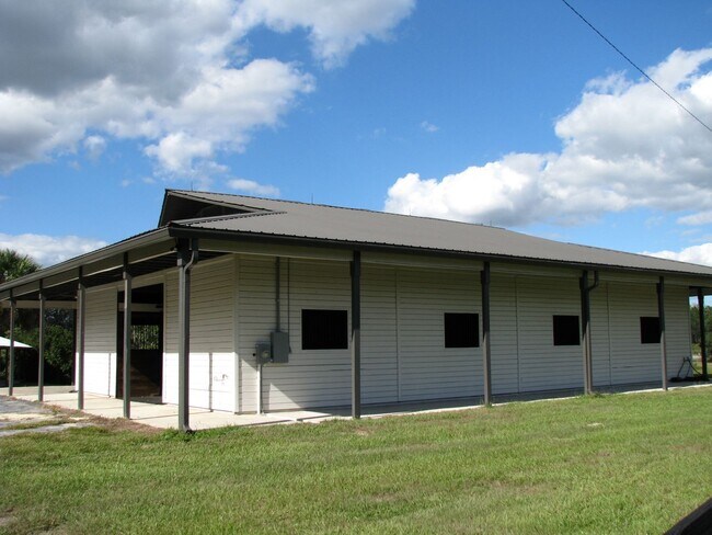 Building Photo - Beautiful 11.16 Acre Farm with Lots of Amenities!