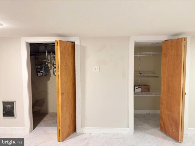 Building Photo - 2528 Poplar St