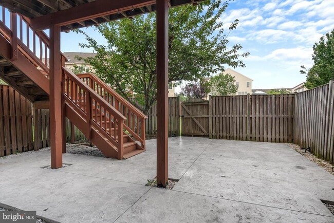 Building Photo - 22576 Welborne Manor Square