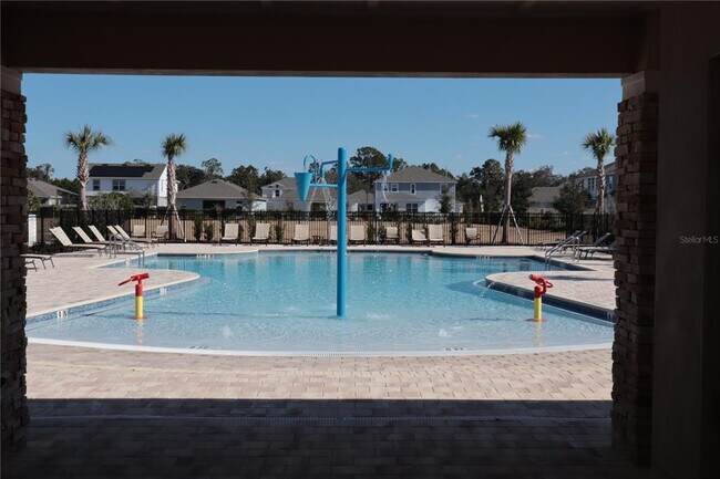 Building Photo - 2006 Education St