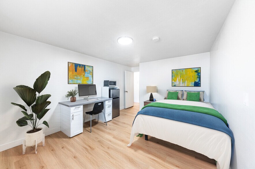 Building Photo - Elevation at the U