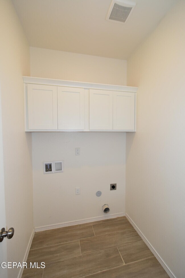Building Photo - 1253 Indigo Sky St