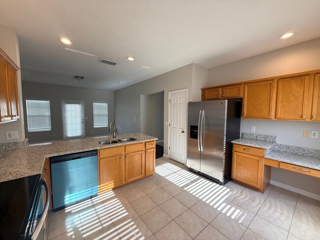 Building Photo - 1110 Oakpond, Celebration, FL 34747 4 bedroom/2 bath/2car garage
