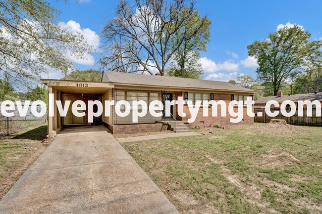 Building Photo - 1012 Mt Moriah Rd