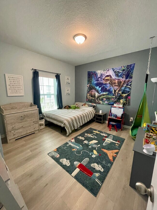 Building Photo - 2090 Hawkeye Pl