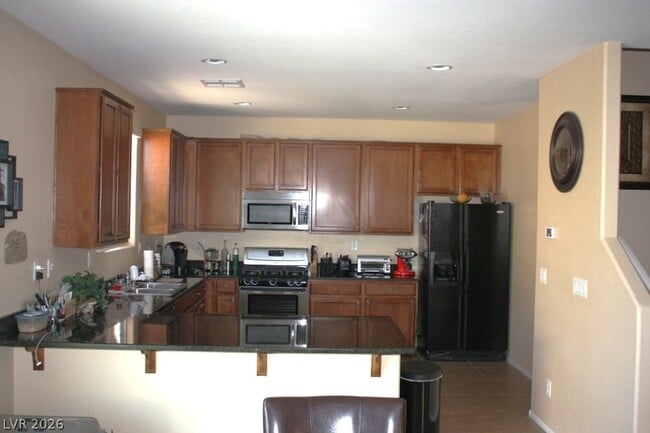 Building Photo - 849 Pittston Ave