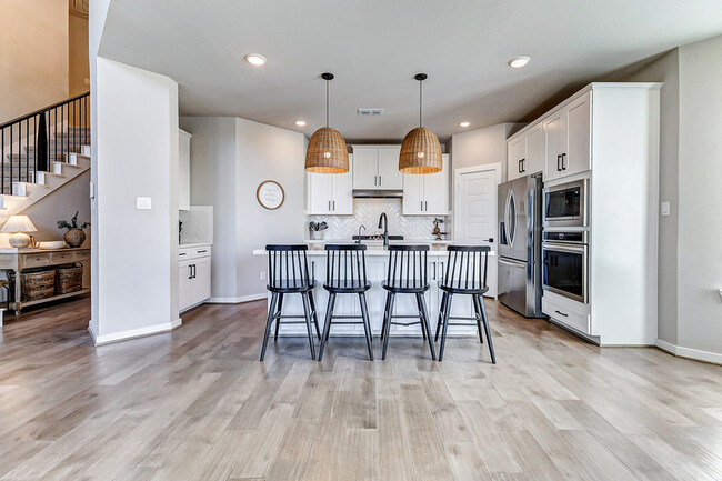 Building Photo - 31430 Vineyard Creek Dr