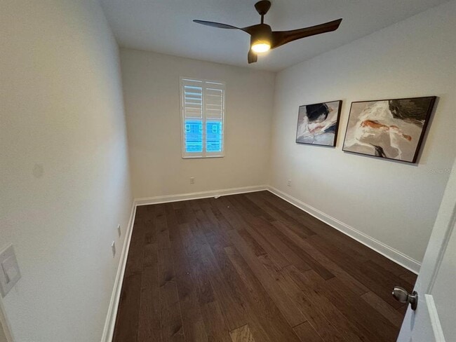 Building Photo - 16001 Grafton Wy